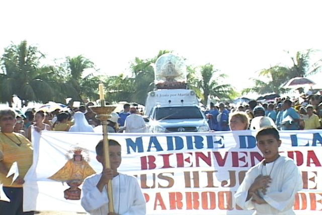 Recibimiento de la imagen de la Virgen de la Caridad en Nueva Paz